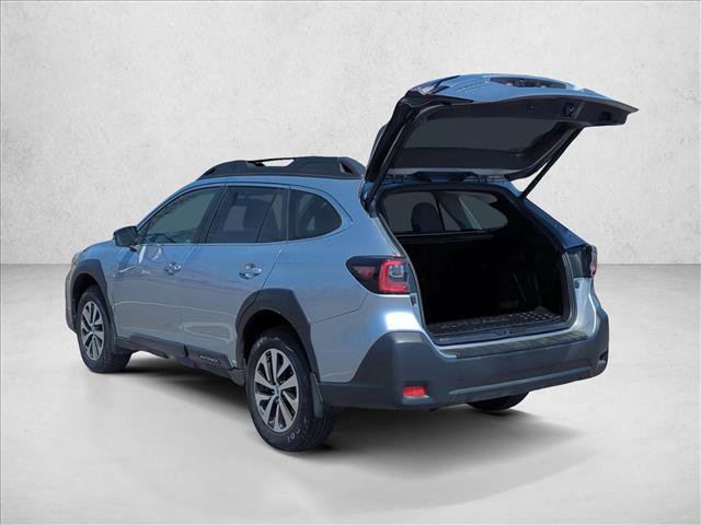 Used 2024 Subaru Outback Premium image 8