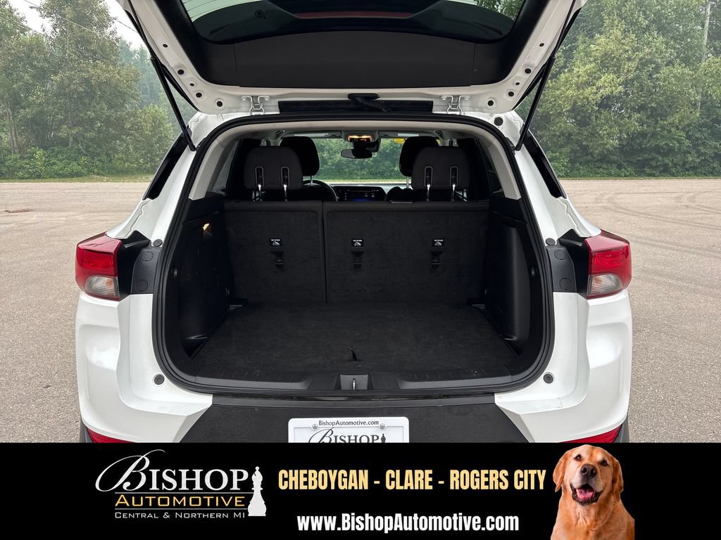 Used 2024 Chevrolet TrailBlazer LT AWD/4WD image 15