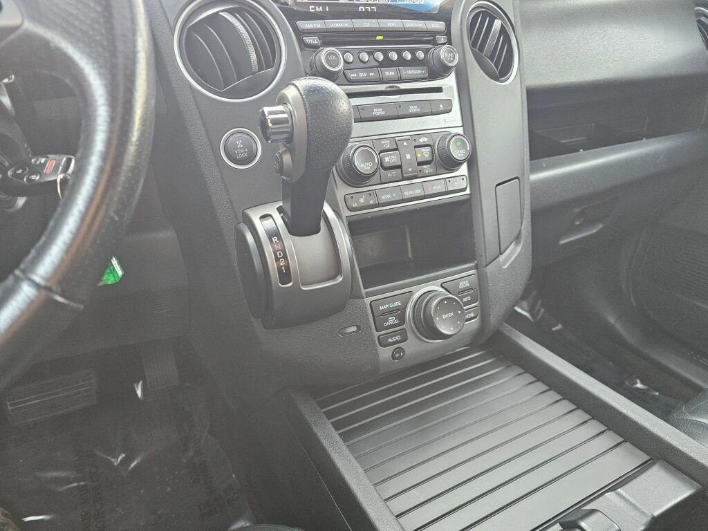 Used 2012 Honda Pilot Touring image 31