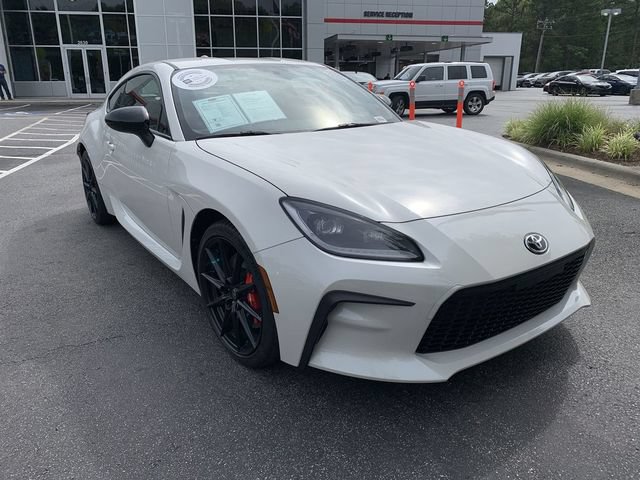 Used 2025 Toyota GR86 w/ Performance Package RWD image 2