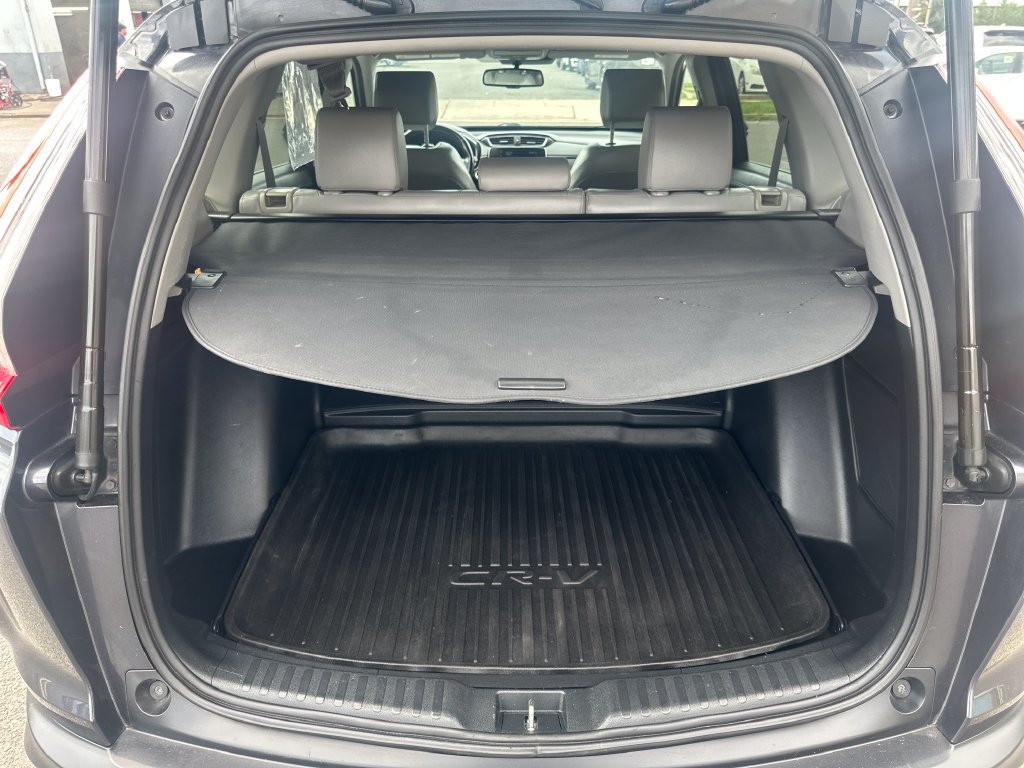 Used 2018 Honda CR-V Touring image 18
