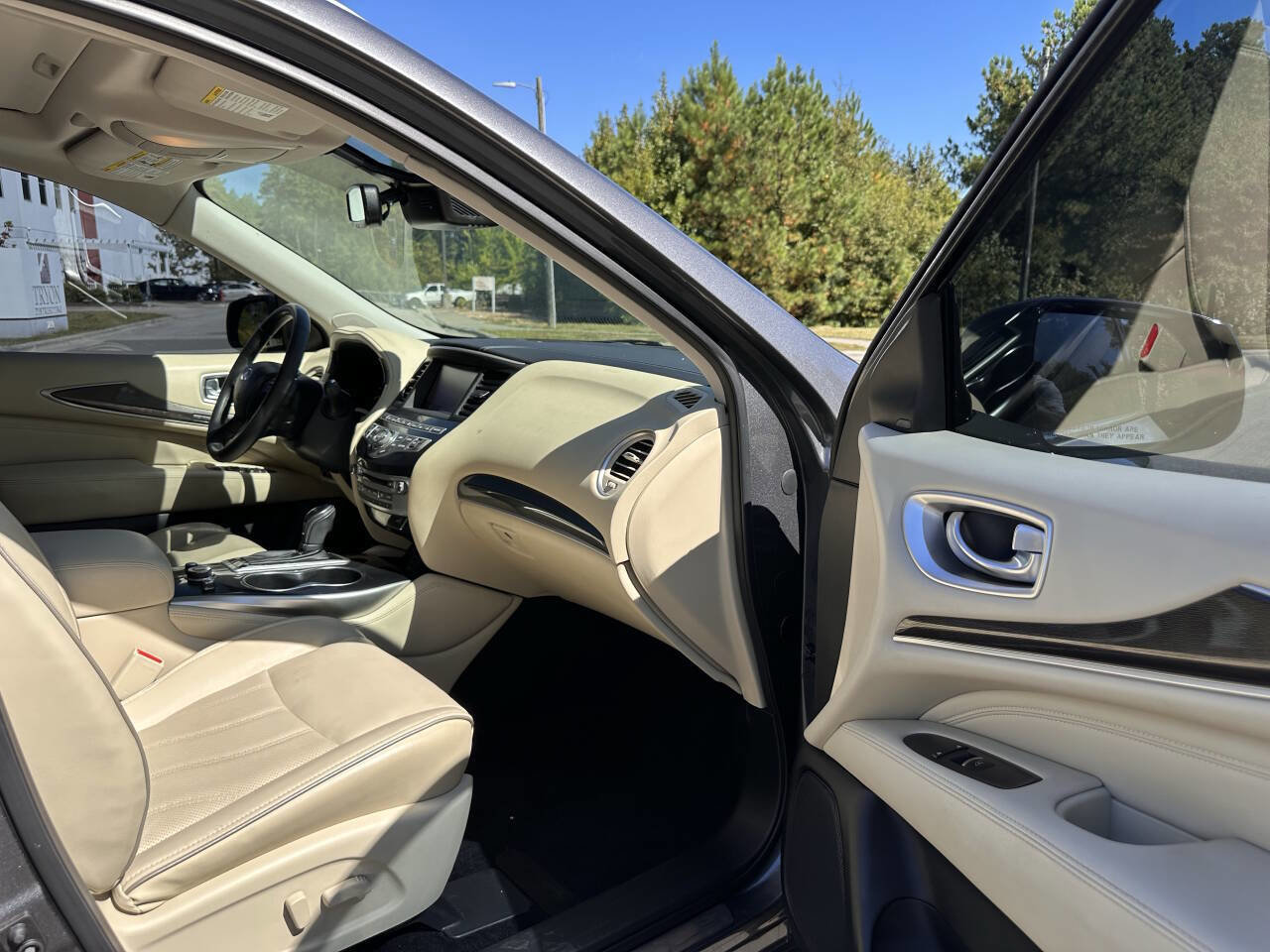 Used 2019 INFINITI QX60 Luxe w/ Essential Package image 22
