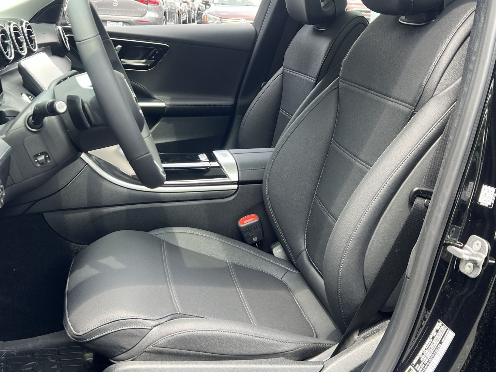 New 2026 Mercedes-Benz C 300 4MATIC Sedan image 18