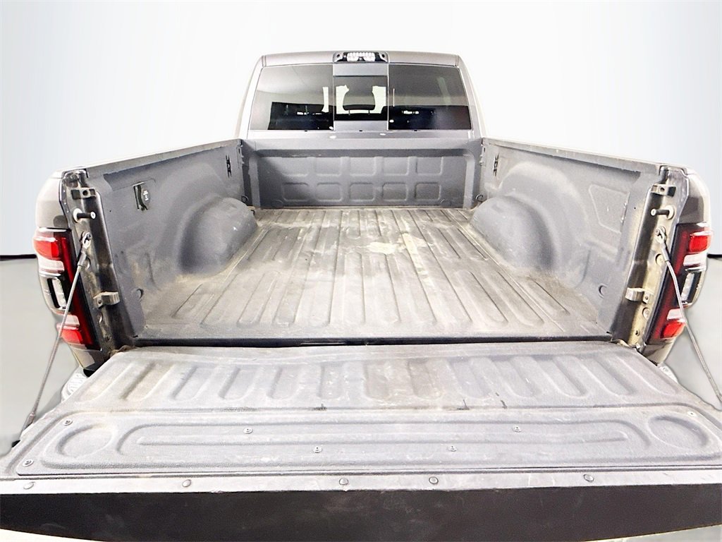 Used 2023 RAM 3500 Limited image 27