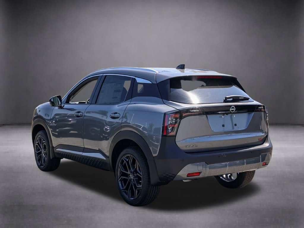 New 2026 Nissan Kicks SR FWD image 7