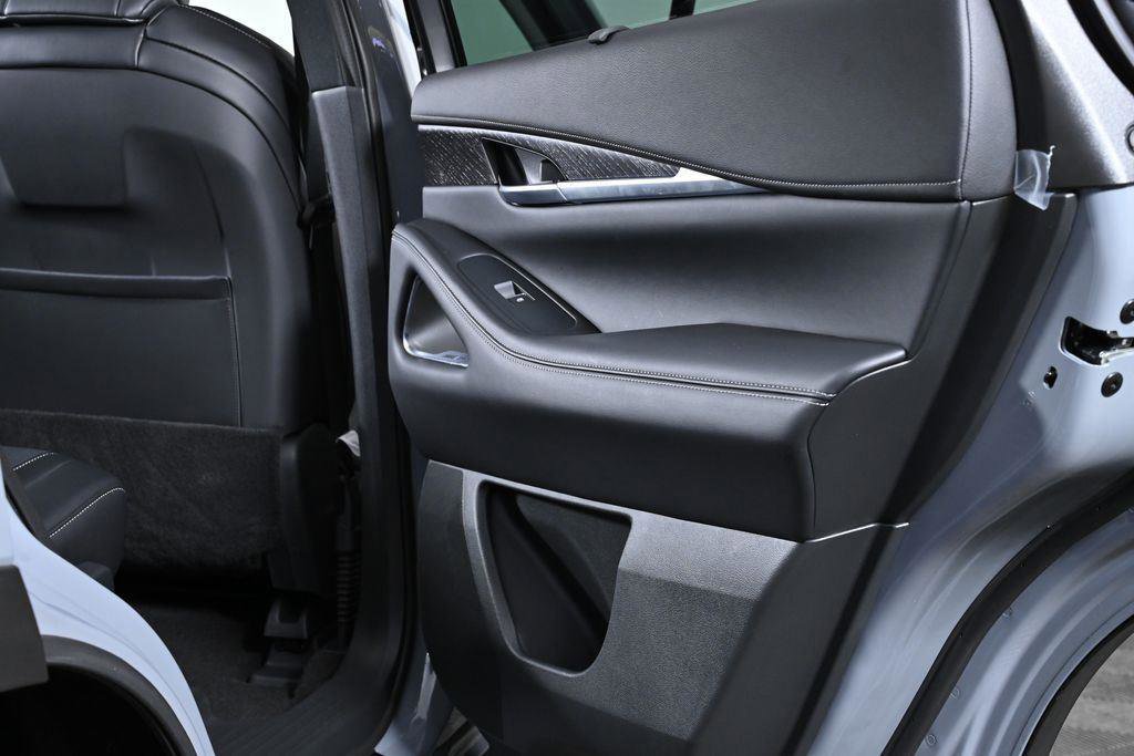 Certified 2025 INFINITI QX60 Sensory w/ Cargo Package image 34