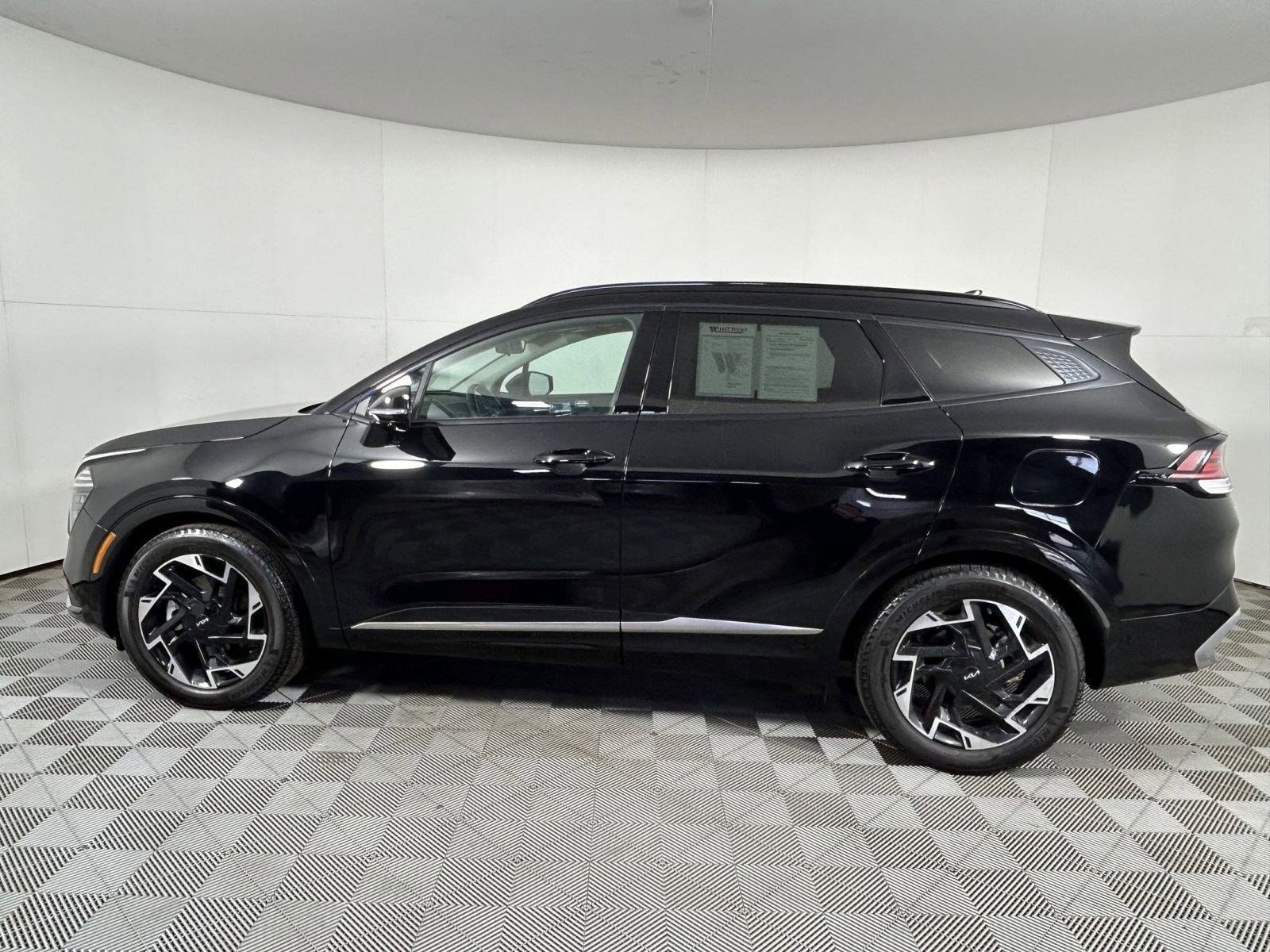 Certified 2024 Kia Sportage SX image 17