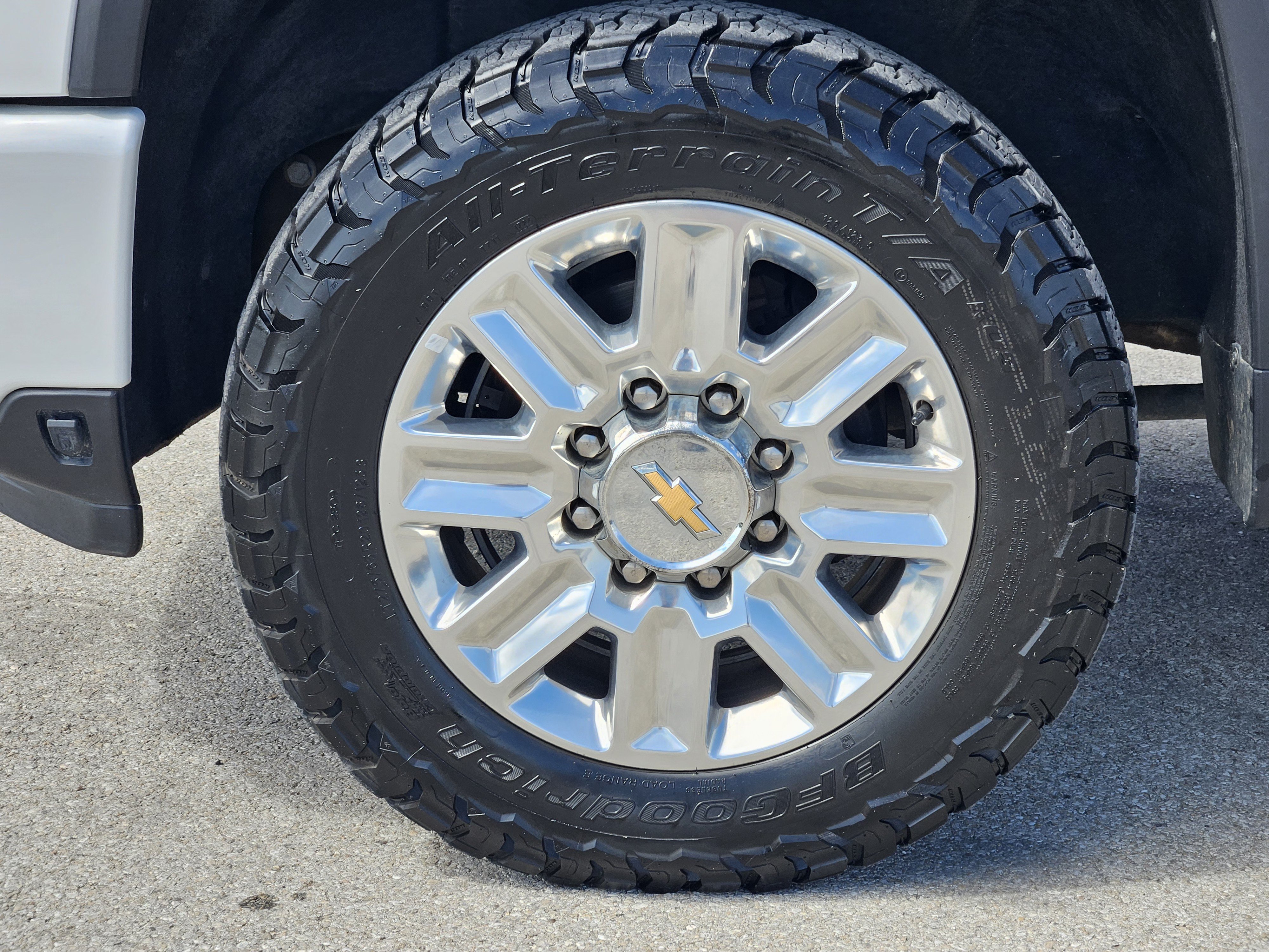 Used 2024 Chevrolet Silverado 3500 High Country w/ High Country Premium Package AWD/4WD image 10