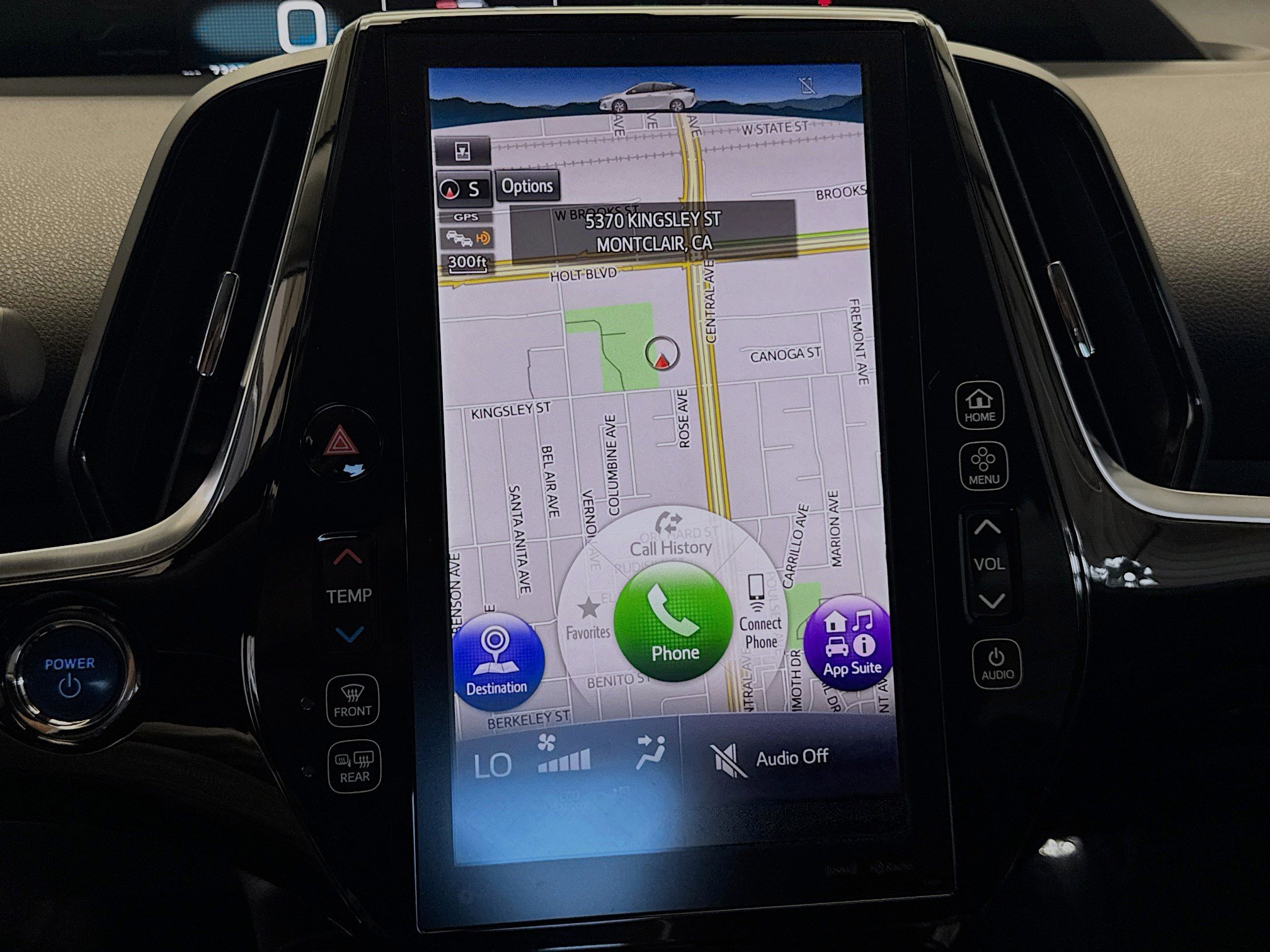 Used 2018 Toyota Prius Prime Premium image 17