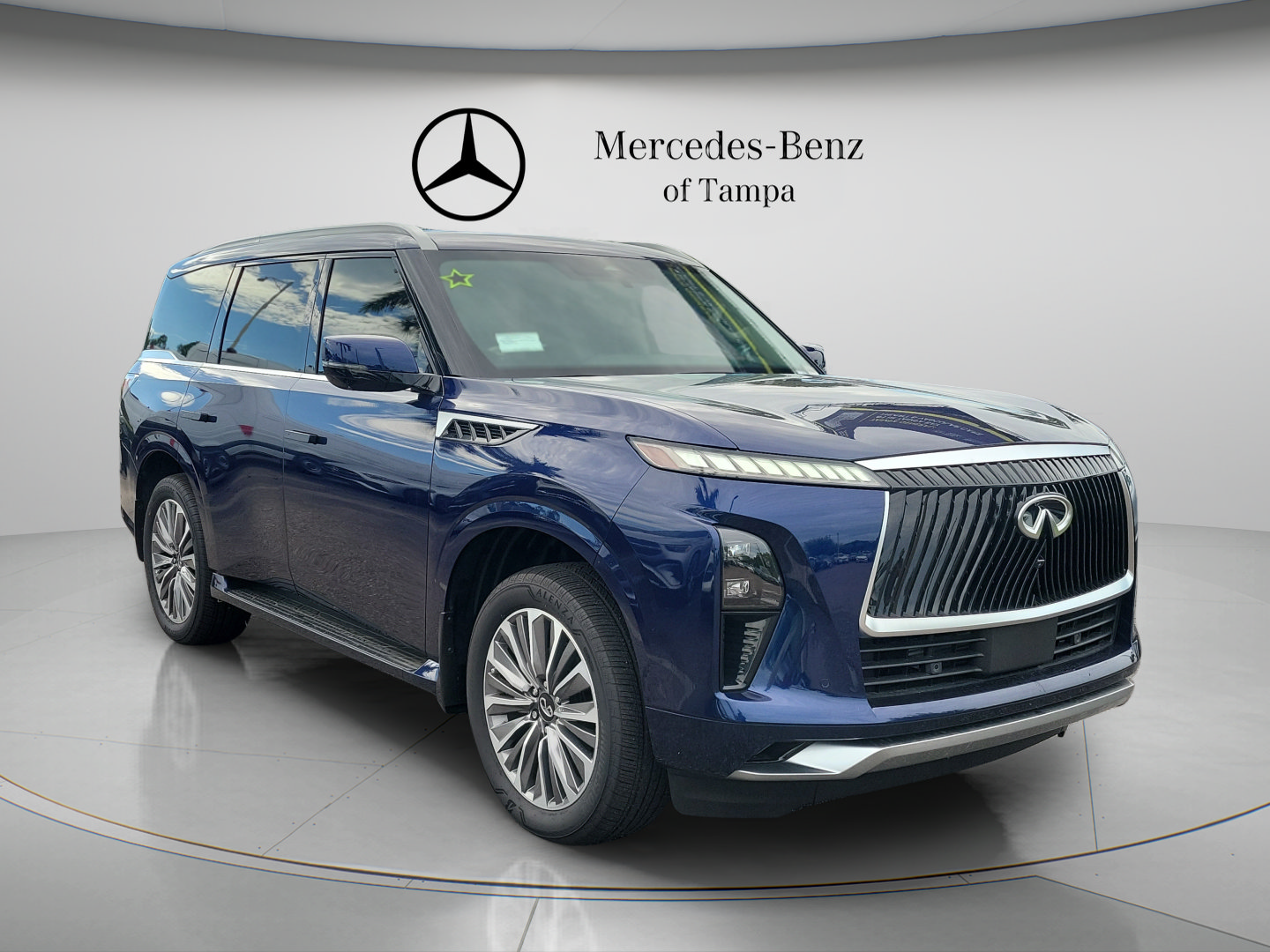 Used 2026 INFINITI QX80 Luxe w/ Cargo Package AWD/4WD image 4