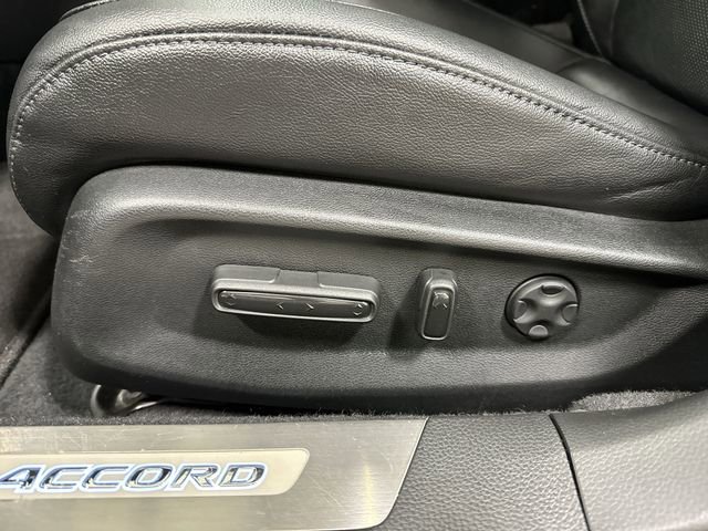Used 2021 Honda Accord Touring image 16