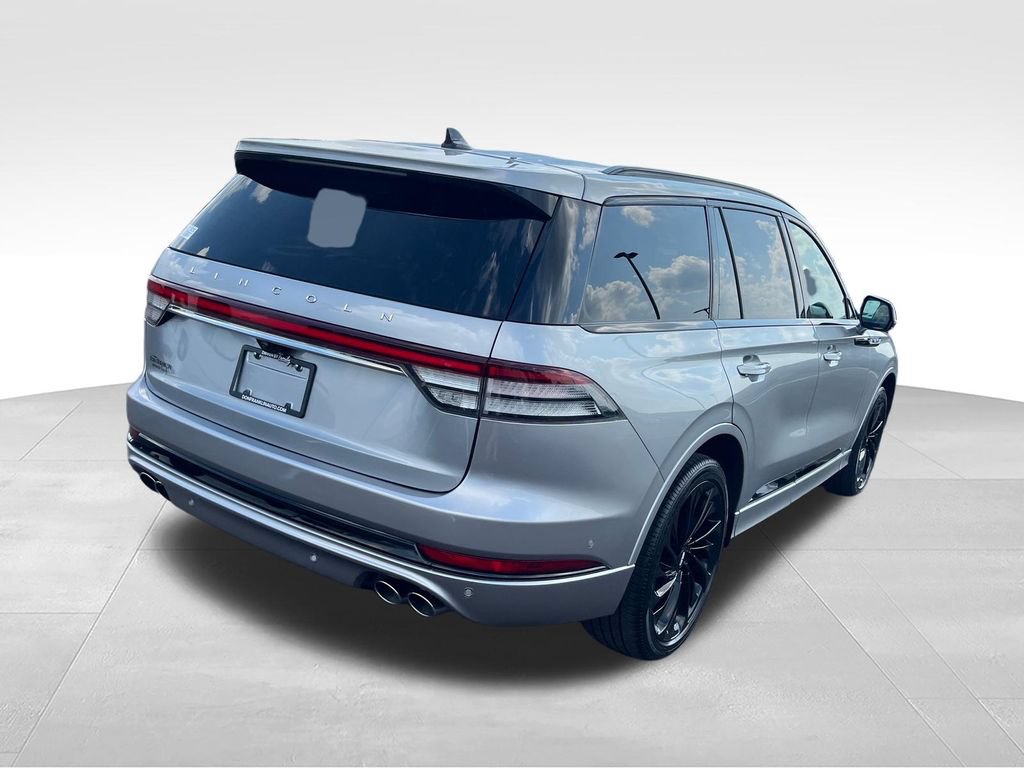 Used 2024 Lincoln Aviator Reserve w/ Jet Package AWD/4WD image 5