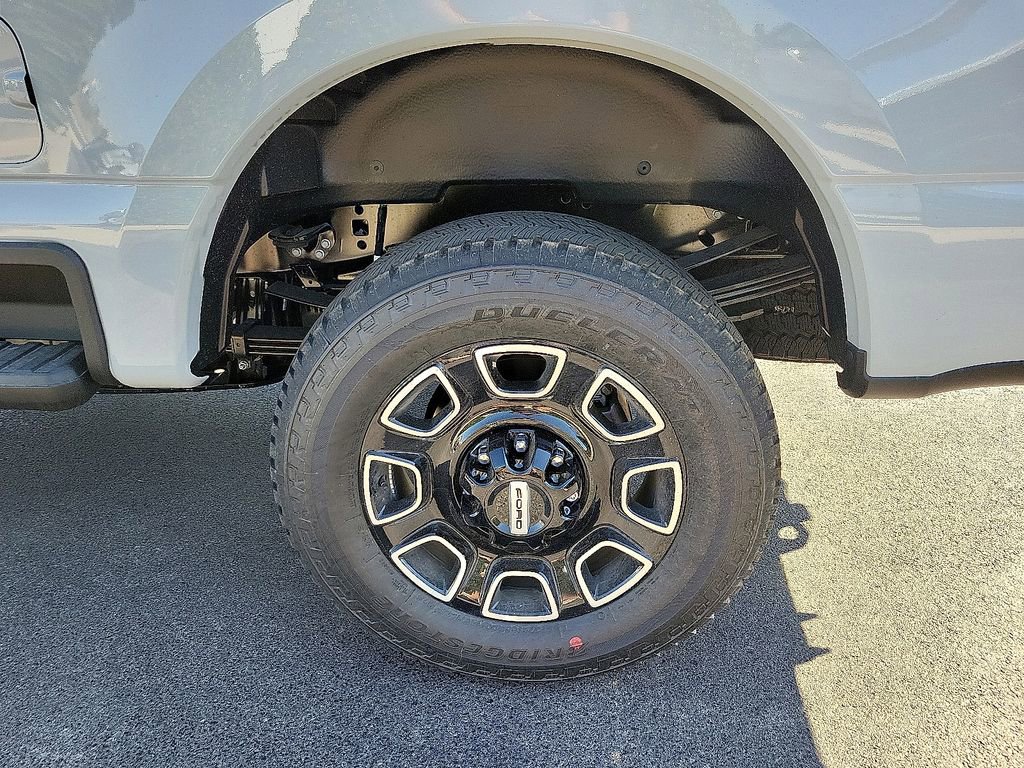 New 2026 Ford F250 Platinum image 9
