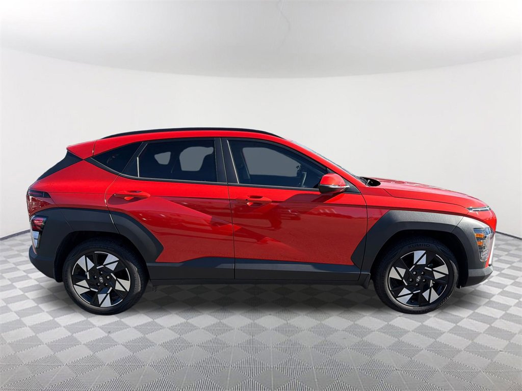 Used 2025 Hyundai Kona SEL image 4