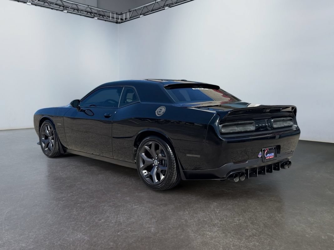 Used 2019 Dodge Challenger R/T RWD image 7
