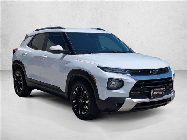 Used 2021 Chevrolet TrailBlazer LT w/ Convenience Package FWD image 3