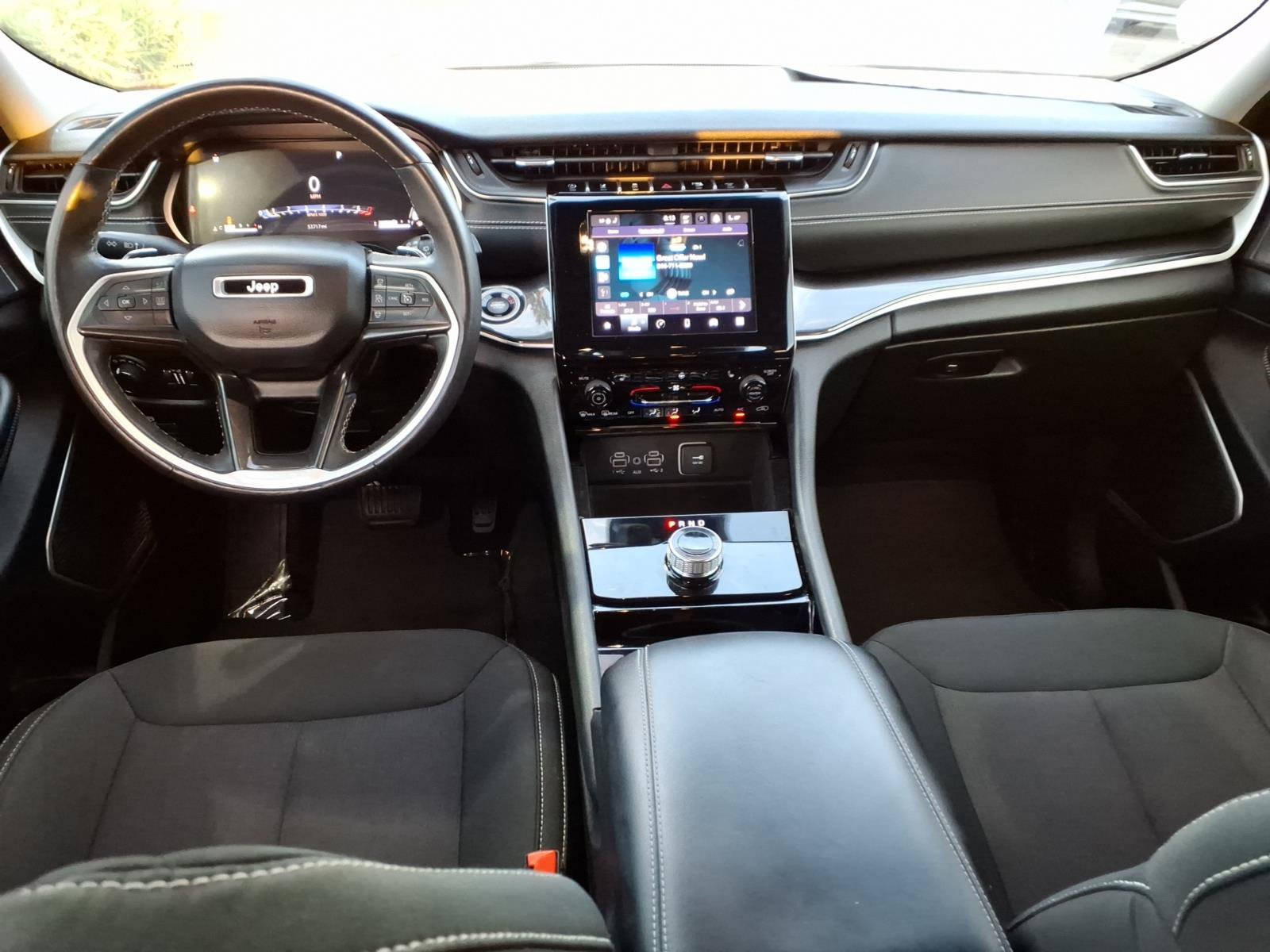 Used 2022 Jeep Grand Cherokee L Laredo w/ Luxury Tech Group I AWD/4WD image 11