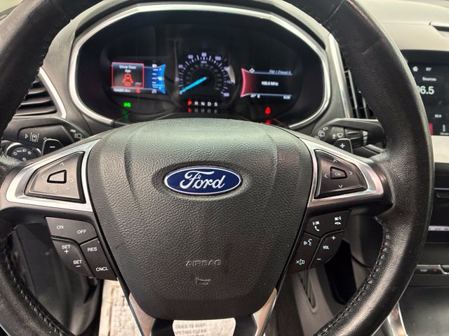 Used 2019 Ford Edge Titanium AWD/4WD image 9
