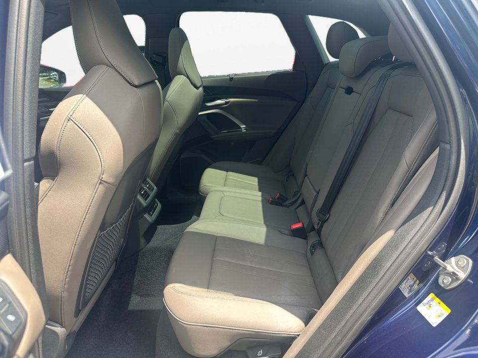 Certified 2025 Audi Q5 Prestige AWD/4WD image 13