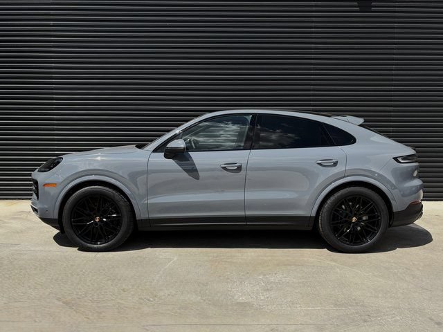 Certified 2026 Porsche Cayenne Coupe AWD/4WD image 2