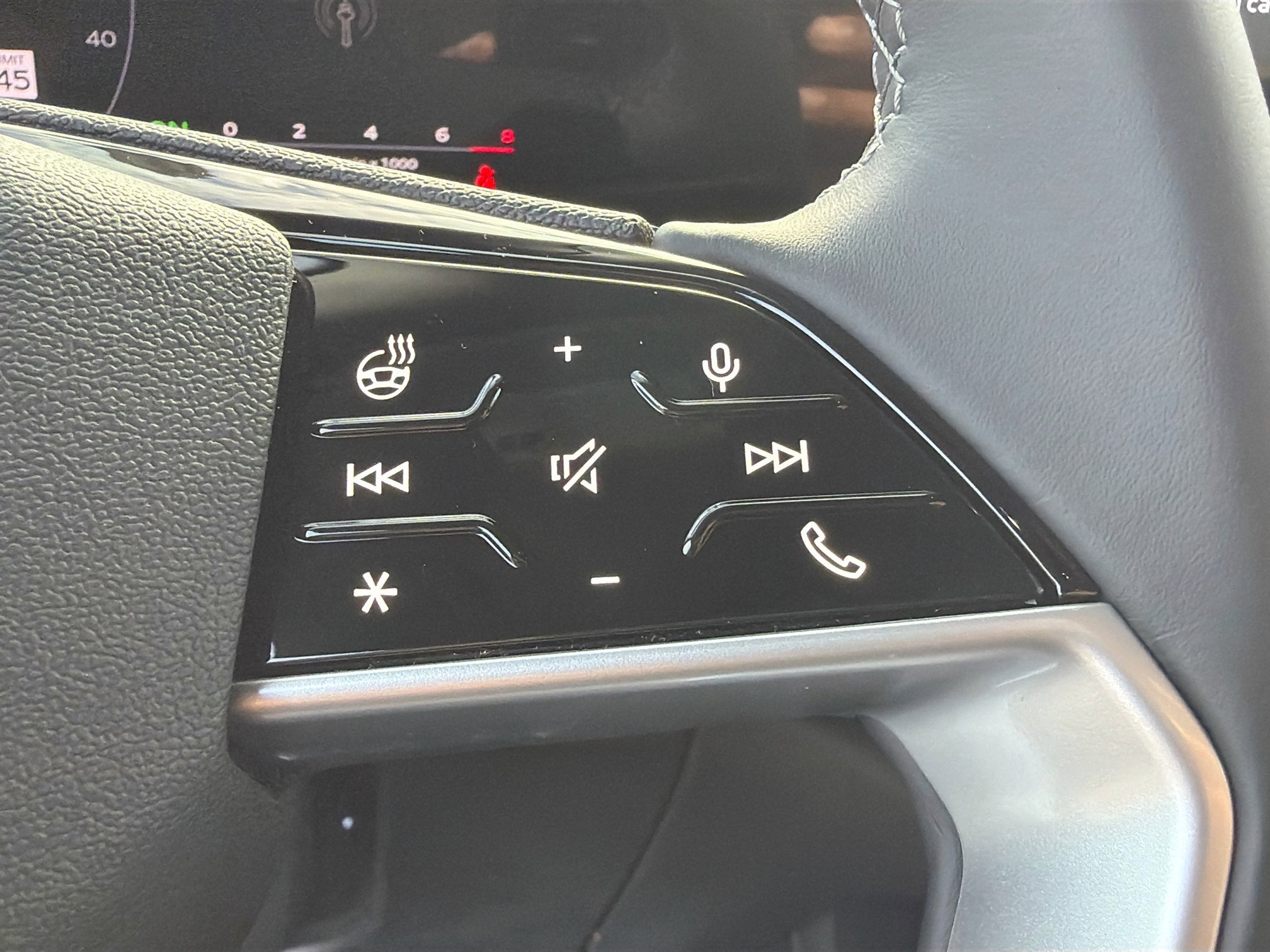 New 2025 Audi Q5 Prestige image 40