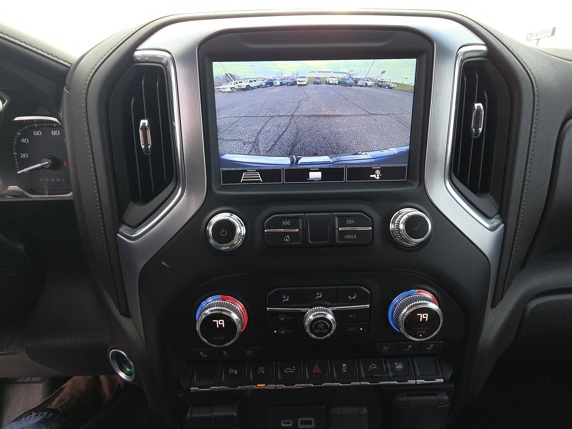 Used 2020 GMC Sierra 1500 SLT image 13