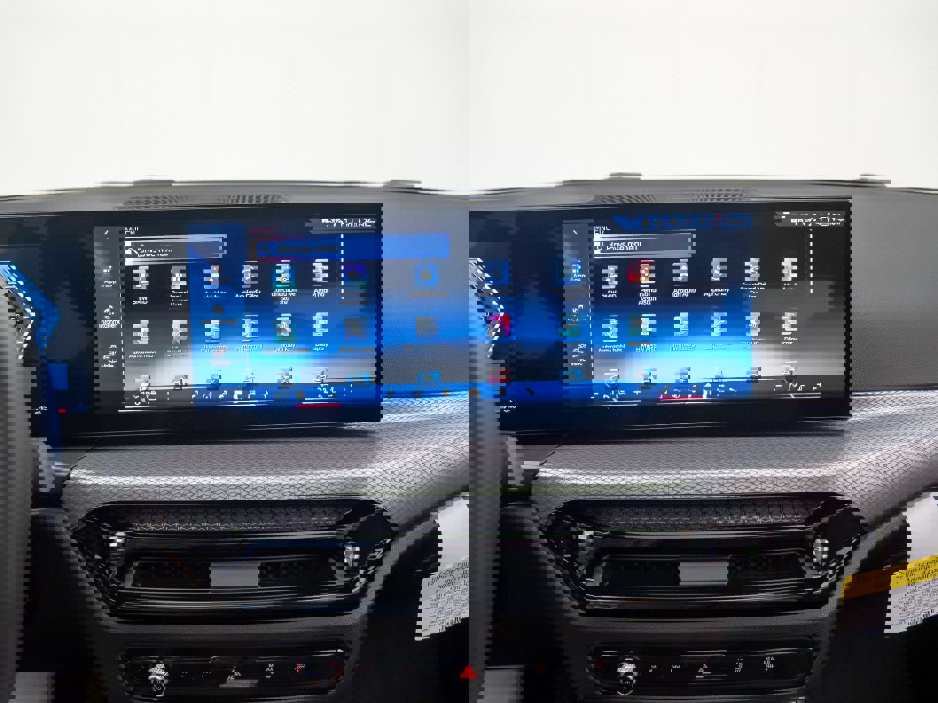 New 2025 BMW 330i xDrive Sedan w/ Convenience Package AWD/4WD image 22