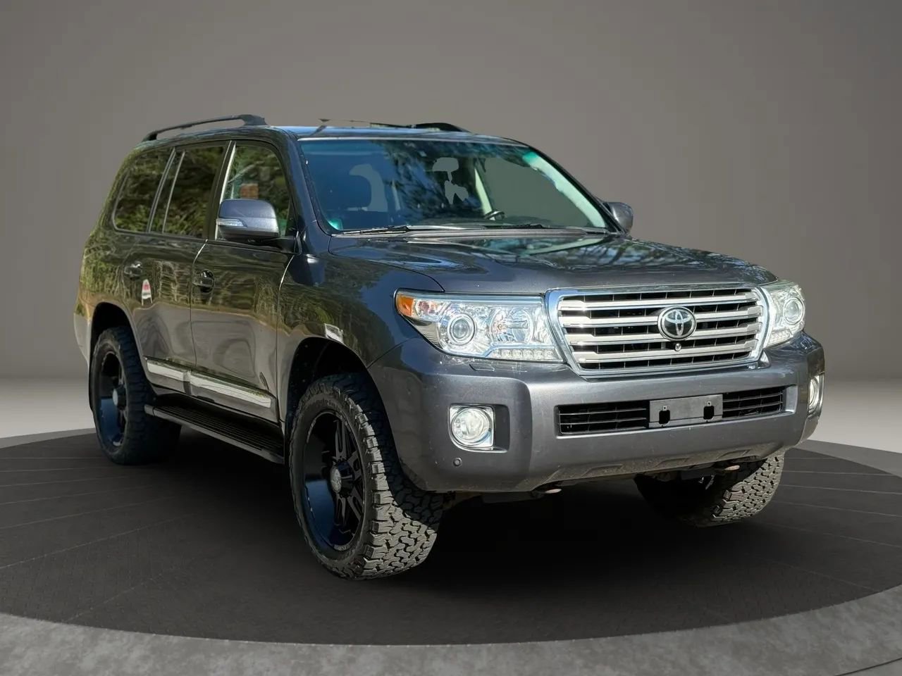 Used 2014 Toyota Land Cruiser AWD/4WD image 3