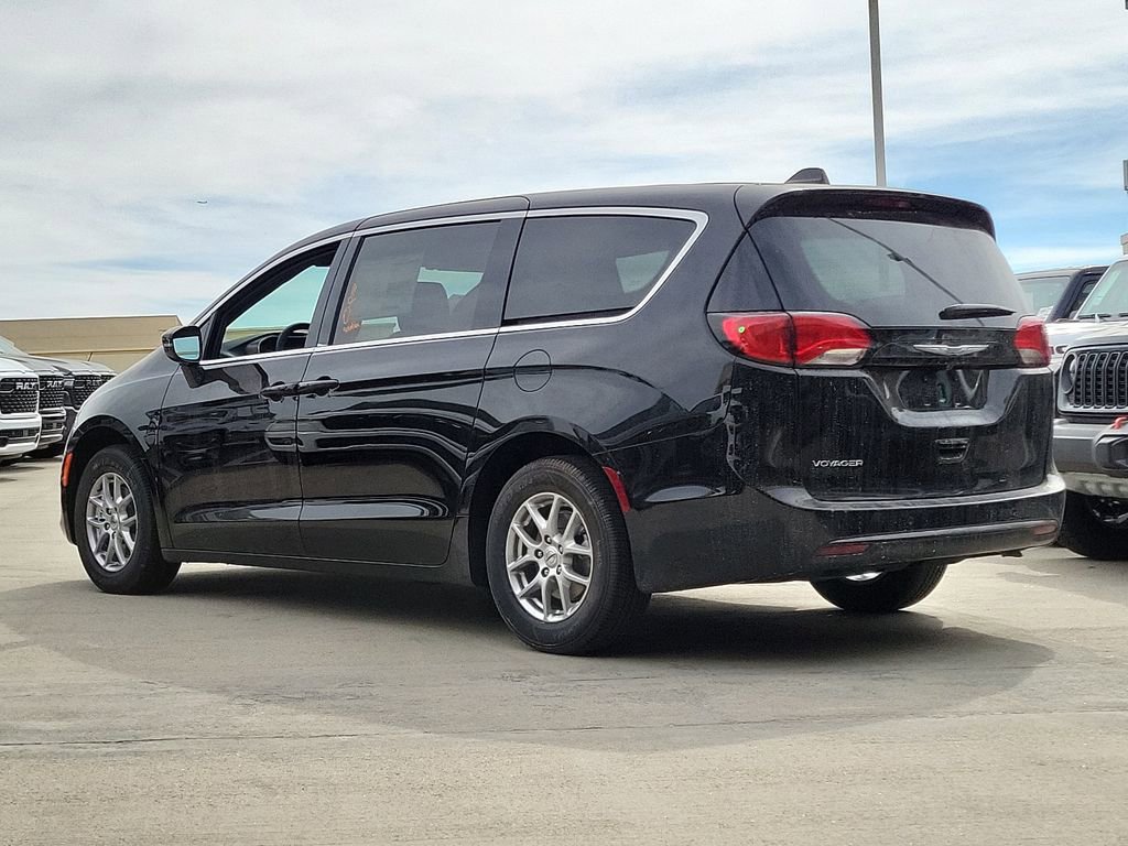 New 2025 Chrysler Voyager LX image 13