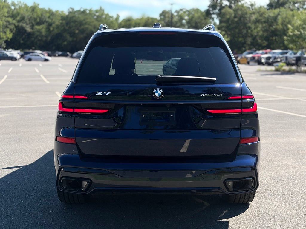 Certified 2027 BMW X7 xDrive40i w/ M Sport Package AWD/4WD image 5