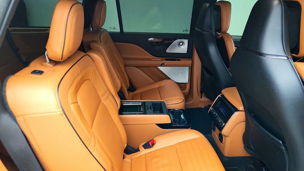 Used 2021 Lincoln Aviator Black Label Grand Touring image 22