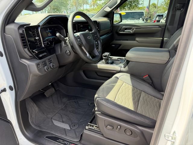 Used 2023 Chevrolet Silverado 1500 ZR2 w/ Technology Package AWD/4WD image 11