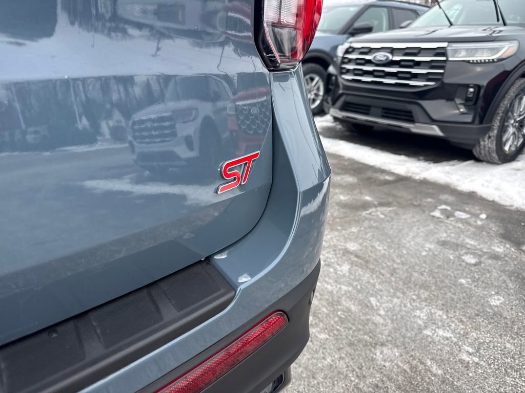 Used 2025 Ford Explorer ST w/ Sun And Sound Package image 12