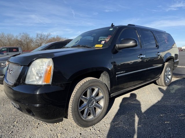 Used 2011 GMC Yukon XL Denali image 2