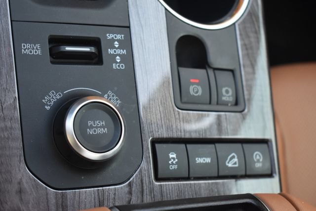 Used 2021 Toyota Highlander Platinum AWD/4WD image 26
