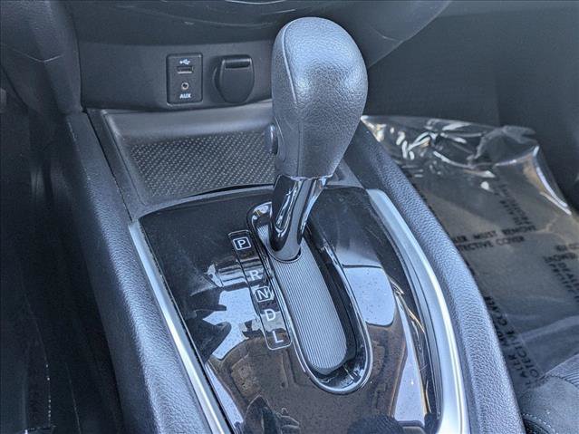 Used 2015 Nissan Rogue SV AWD/4WD image 12