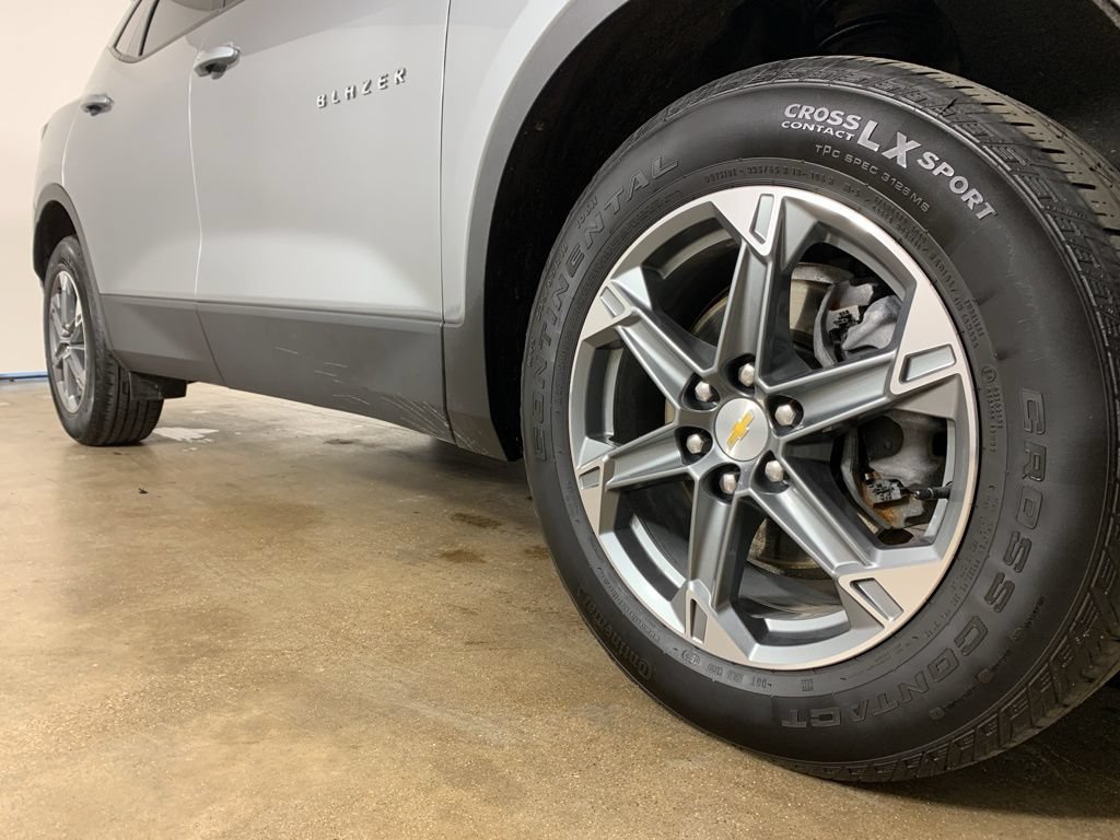Used 2023 Chevrolet Blazer LT AWD/4WD image 6