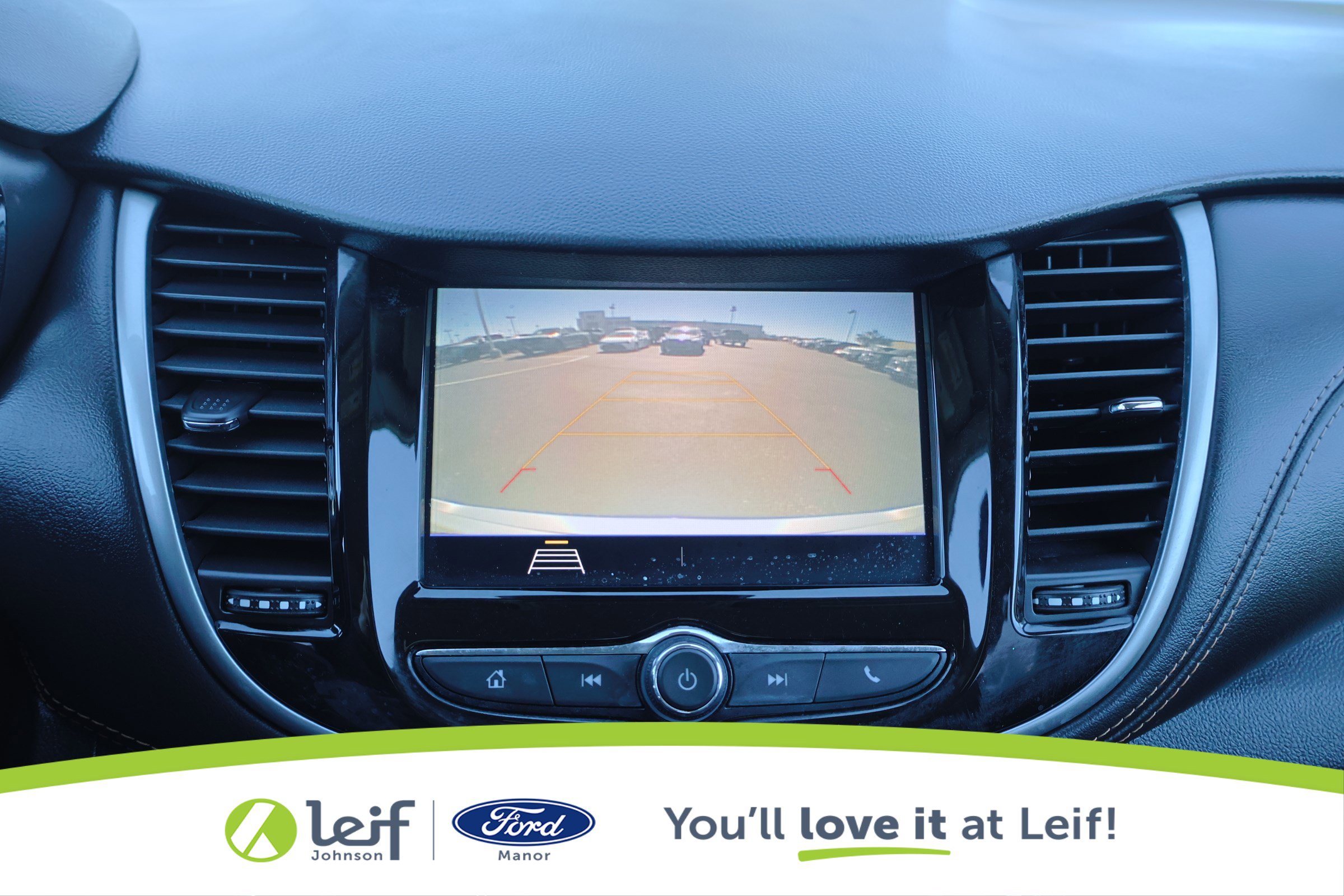 Used 2022 Chevrolet Trax LS w/ Tint and Cruise Package image 19