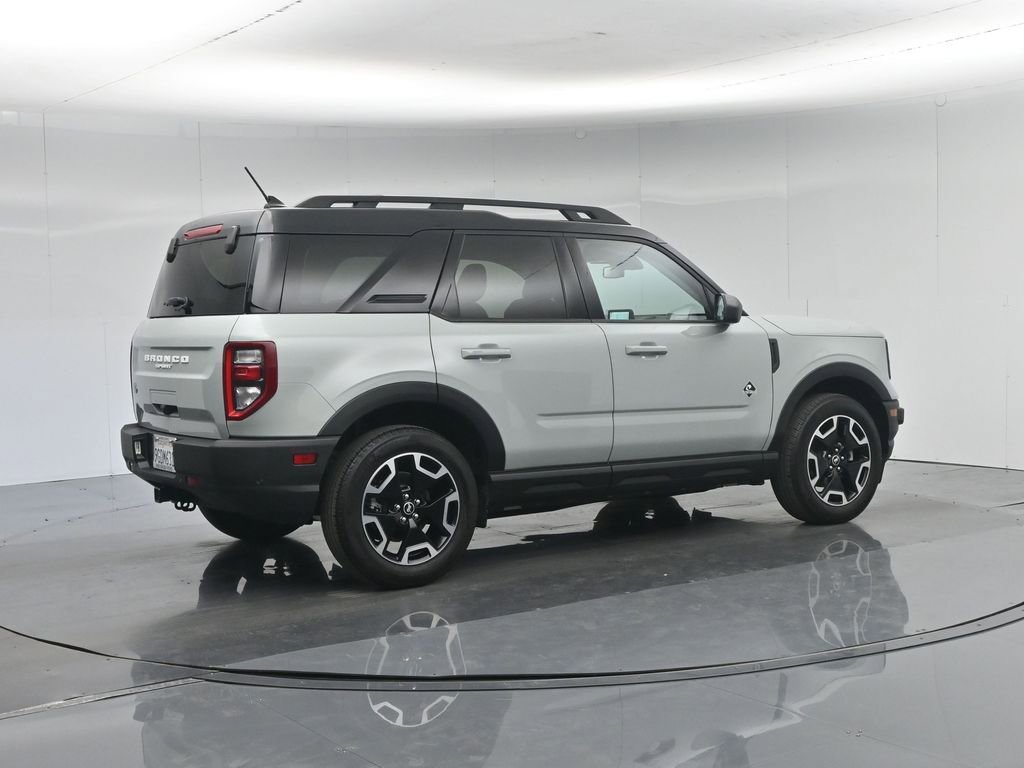 Certified 2023 Ford Bronco Sport Outer Banks w/ Tech Package AWD/4WD image 31