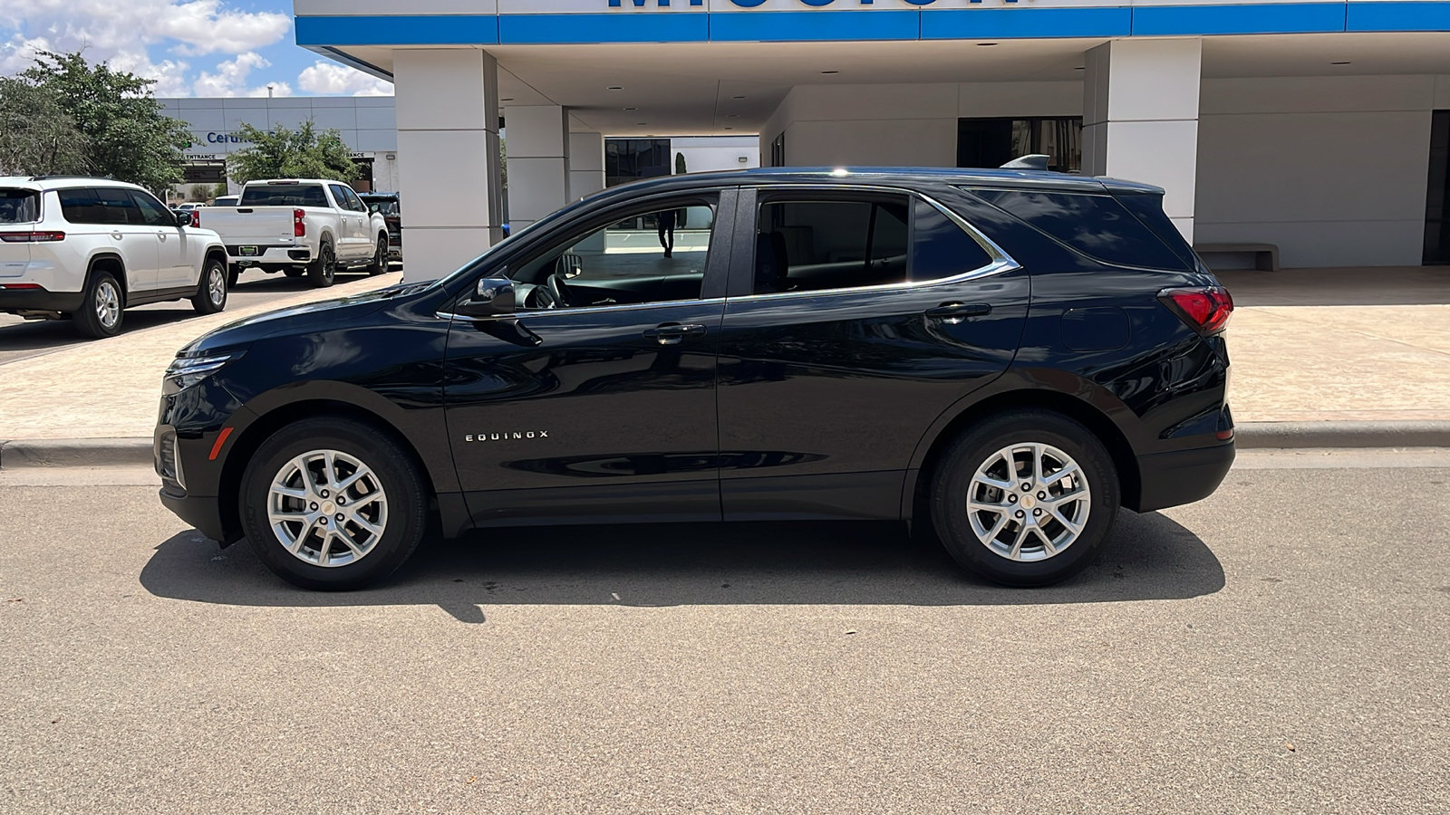 Used 2022 Chevrolet Equinox LT FWD image 4