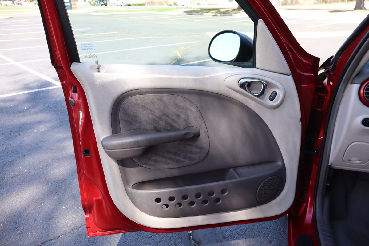 Used 2002 Chrysler PT Cruiser Touring image 23