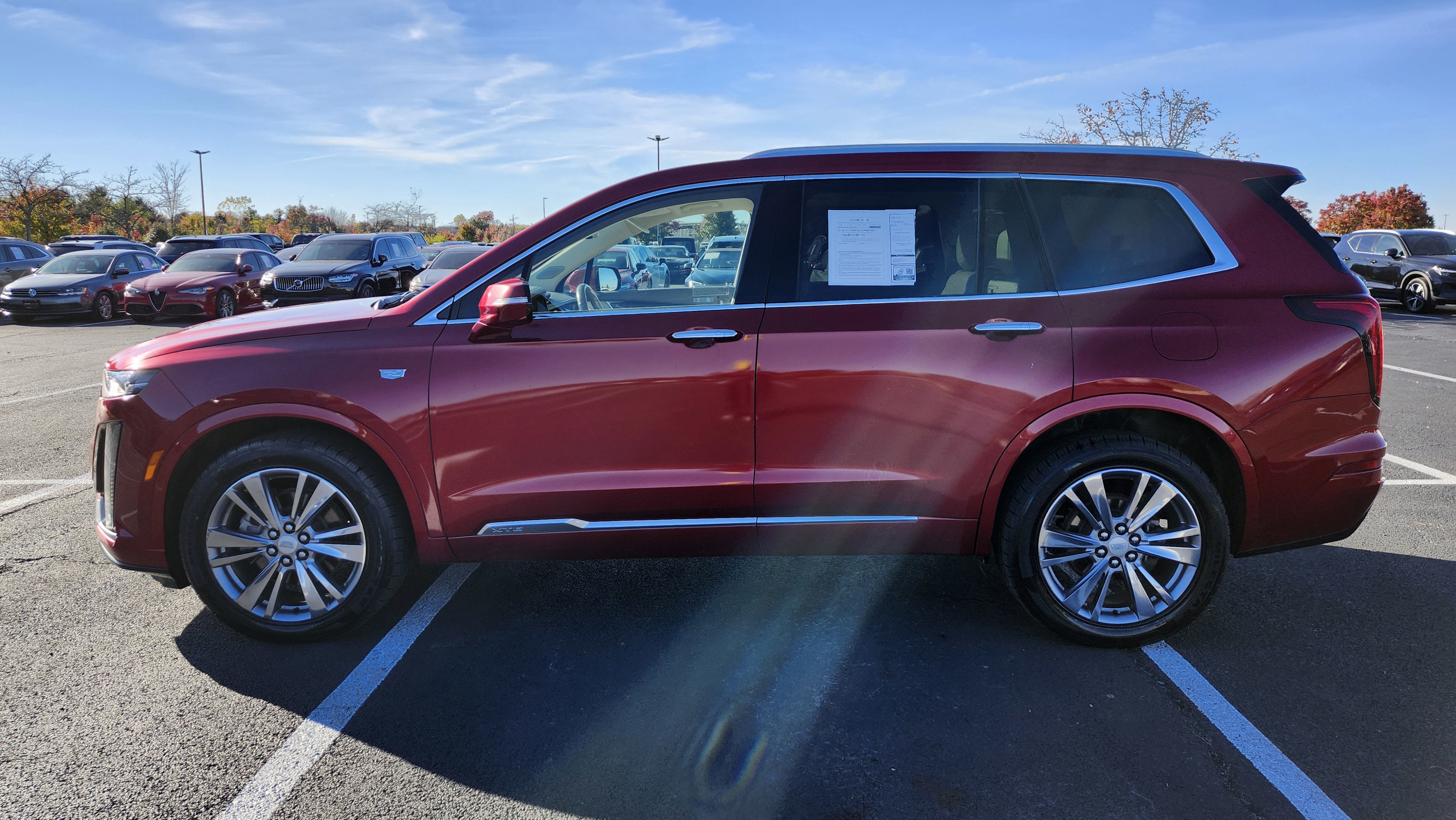 Used 2023 Cadillac XT6 Premium Luxury image 8