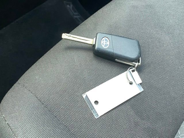 Used 2021 Toyota C-HR LE image 30