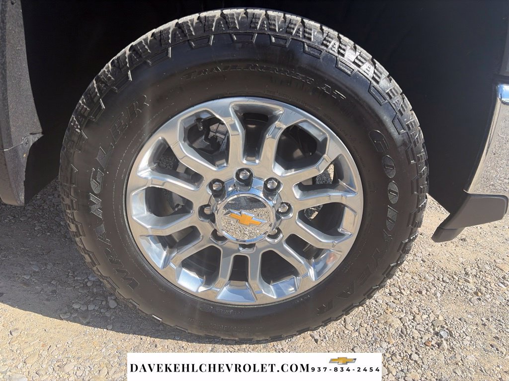 Used 2025 Chevrolet Silverado 2500 LTZ w/ LTZ Plus Package AWD/4WD image 40