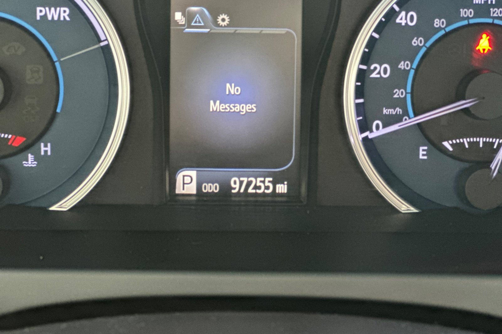 Used 2016 Toyota Camry XLE w/ Moonroof Package FWD image 29