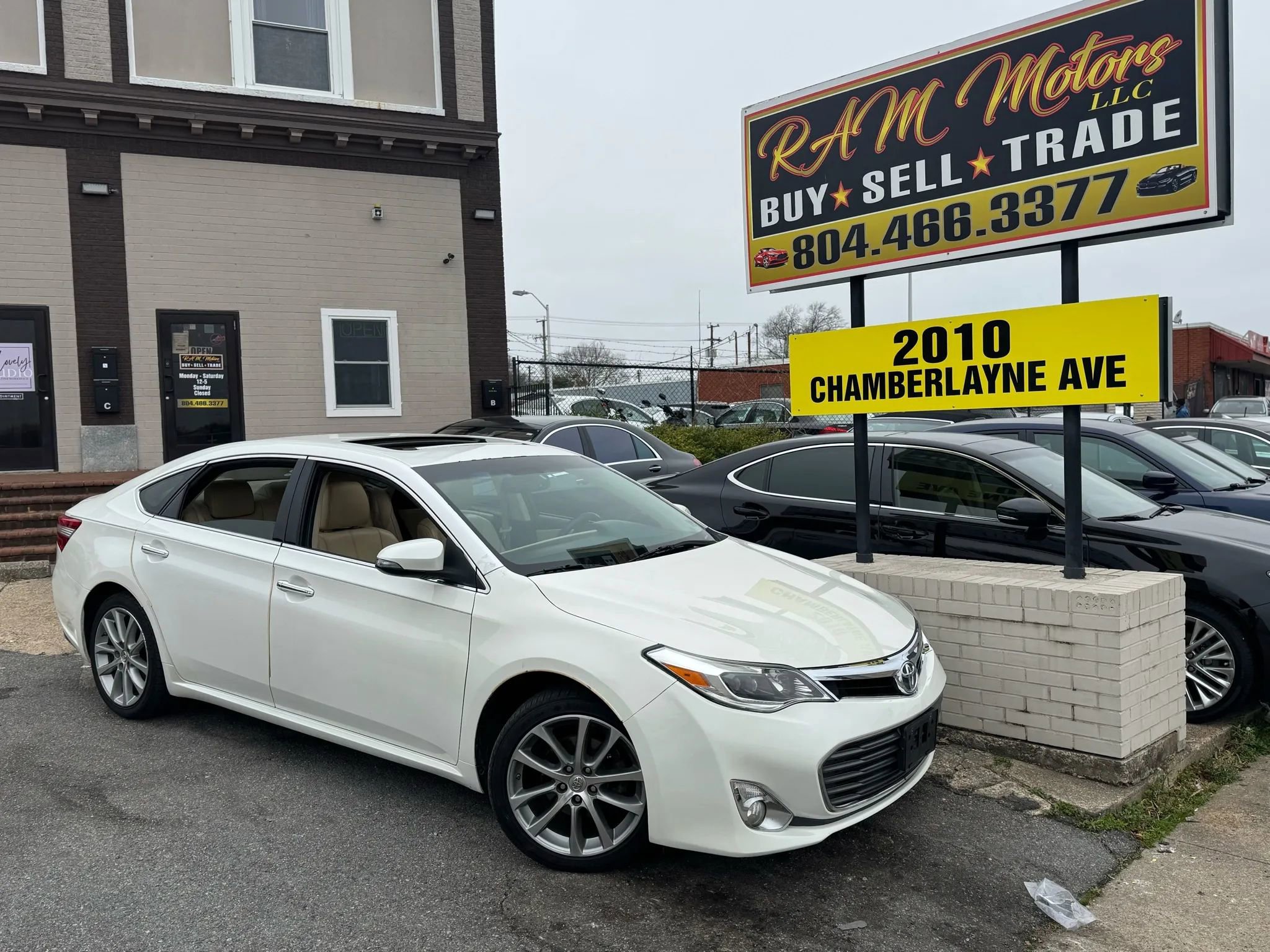 Used 2014 Toyota Avalon XLE Touring image 32