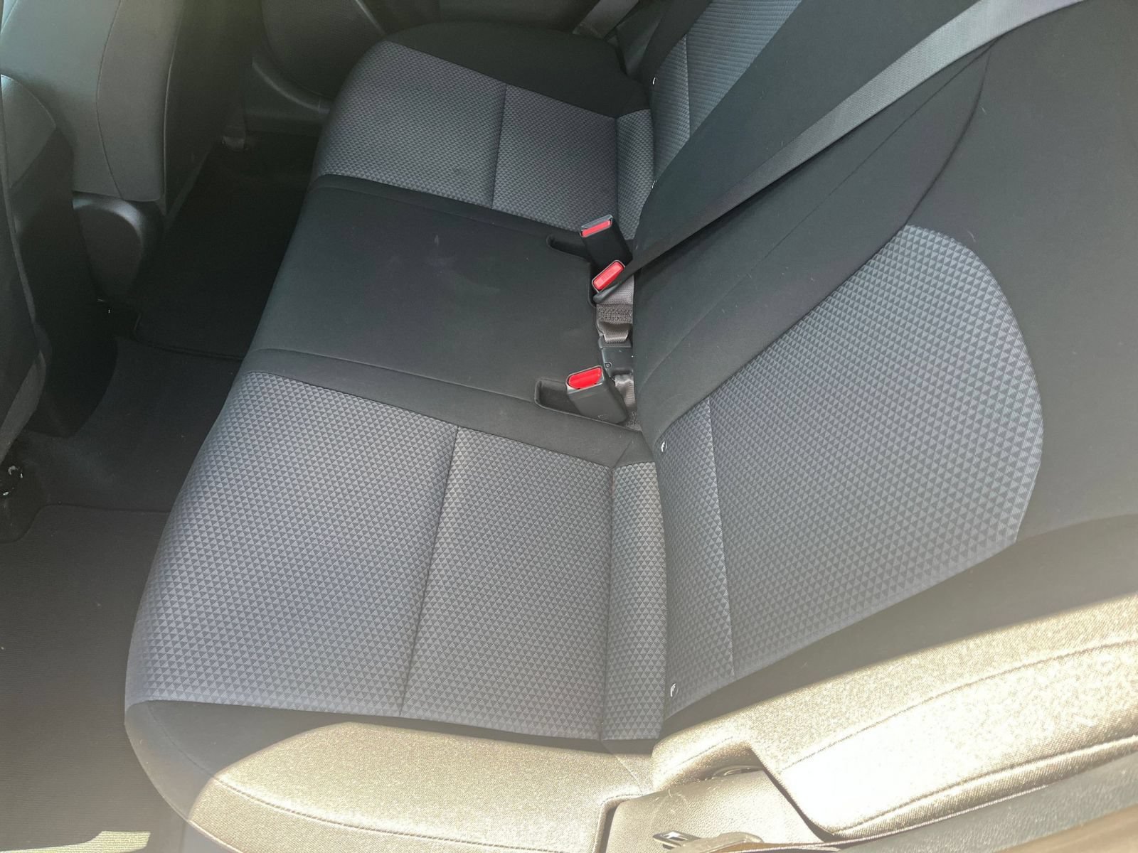 Used 2025 Kia Soul LX w/ LX Technology Package FWD image 35