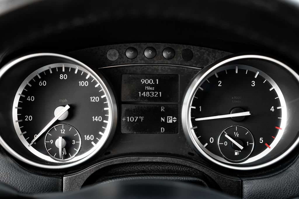 Used 2011 Mercedes-Benz GL 320 BlueTEC 4MATIC image 18