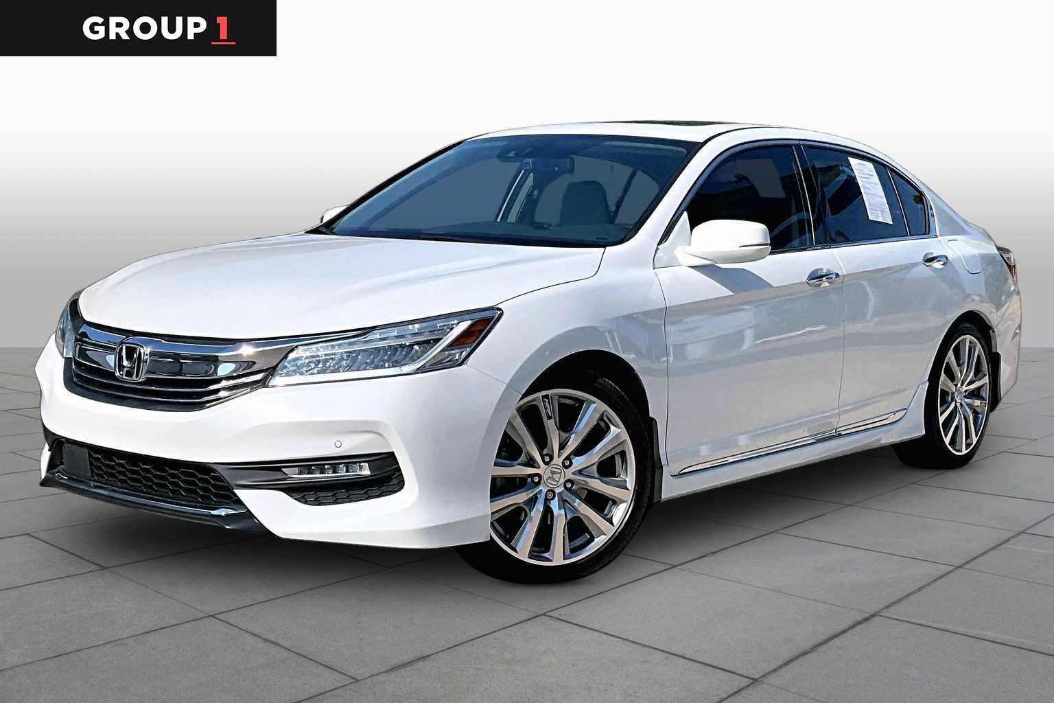 Certified 2017 Honda Accord Touring image 1