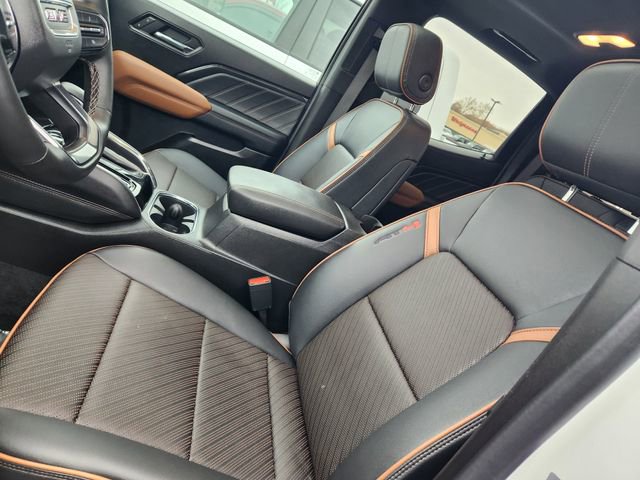 Used 2025 GMC Canyon AT4 w/ Technology Plus Package image 14